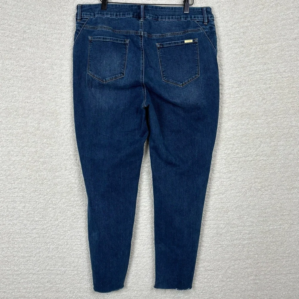Chico's Jeans Womens 2.5 (14) Blue So Slimming Girlfriend Raw Hem Slim‎ Straight